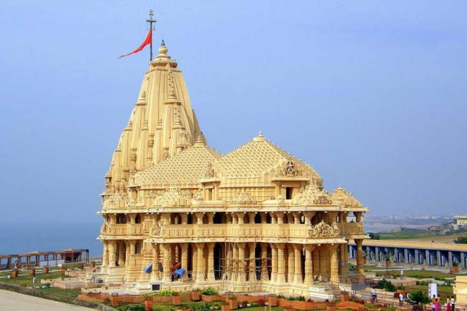 gujarat-dwarakadhish-temple-fi